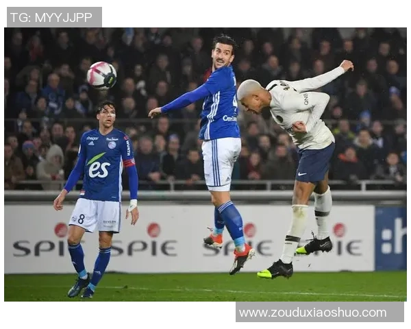 梅斯主场迎战阿雅克GFCO争夺法乙联赛关键三分的激烈对决